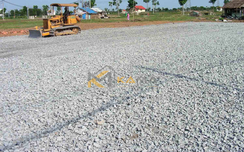 Rải đá base và nền mạt